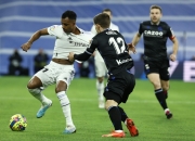 开云体育登录-皇家社会主场战平希腊人竞技，出线形势堪忧