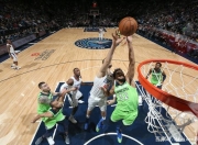 开云体育官网-关于快船轻取国王，詹姆斯刷新纪录的信息