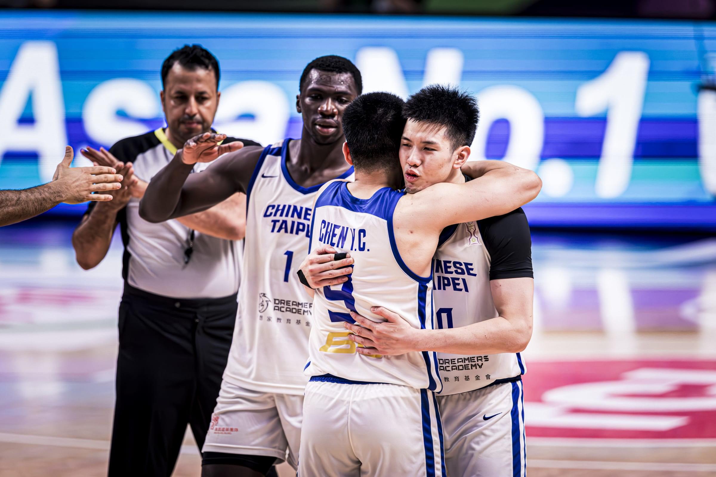 菲律宾男篮力克加拿大男篮,保罗三分雨点燃全场 菲律宾男篮力克加拿大男篮,保罗三分雨点燃全场