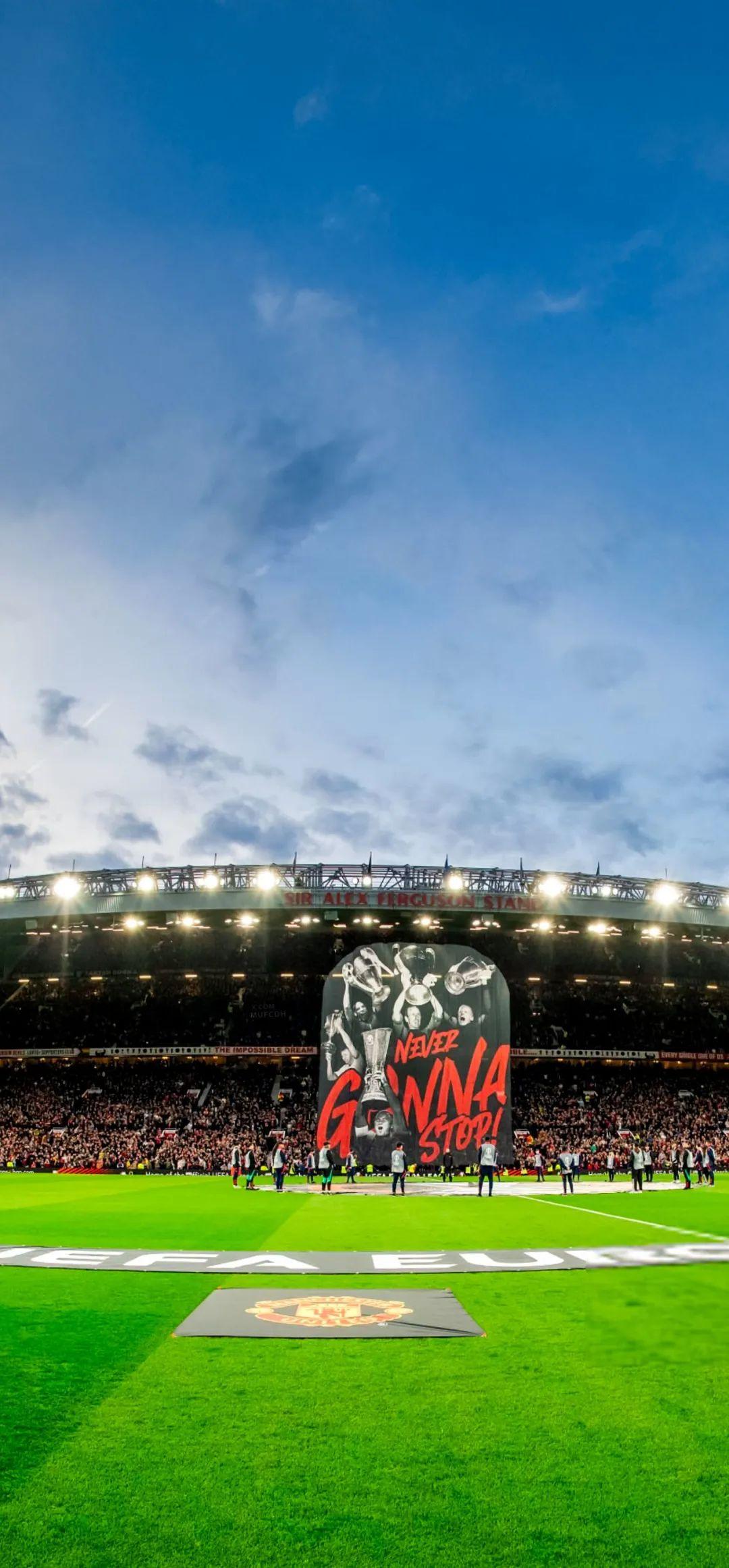 包含里昂完胜曼城,莱万三分雨点燃全场的词条 包含里昂完胜曼城,莱万三分雨点燃全场的词条