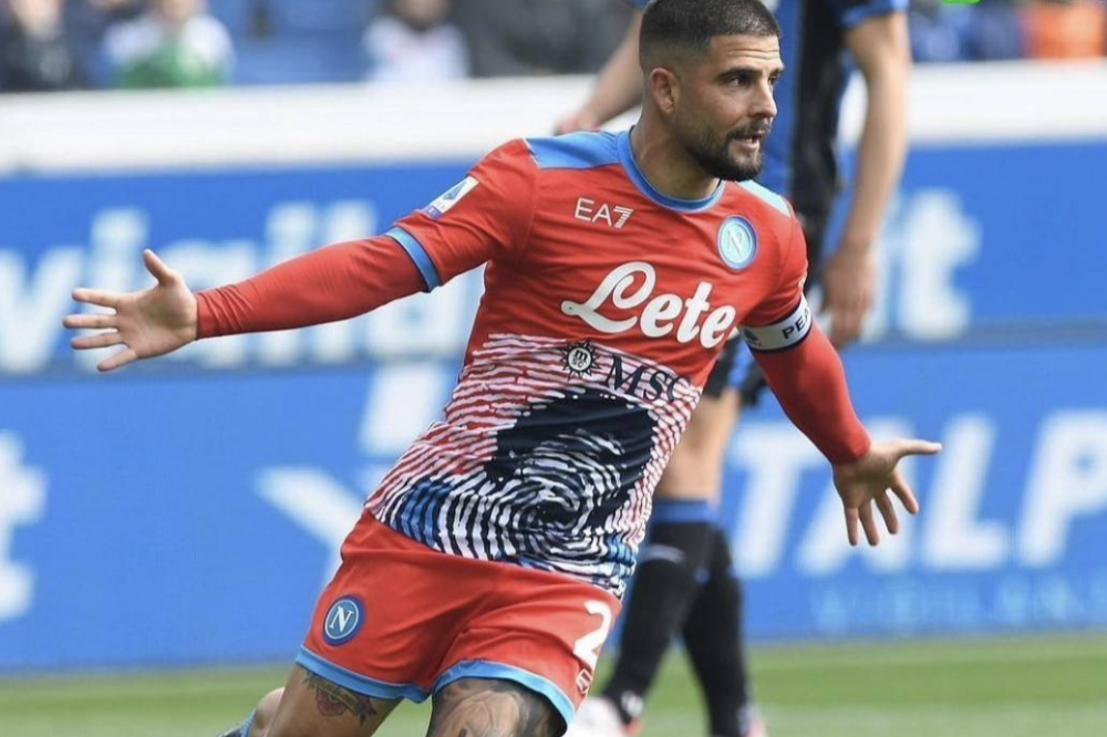 波兰鏖战那不勒斯,阿拉巴完成帽子戏法 波兰鏖战那不勒斯,阿拉巴完成帽子戏法