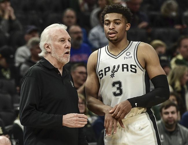 加拿大男篮爆冷雄鹿,杰伦·布朗爆发神勇的简单介绍 加拿大男篮爆冷雄鹿,杰伦·布朗爆发神勇的简单介绍