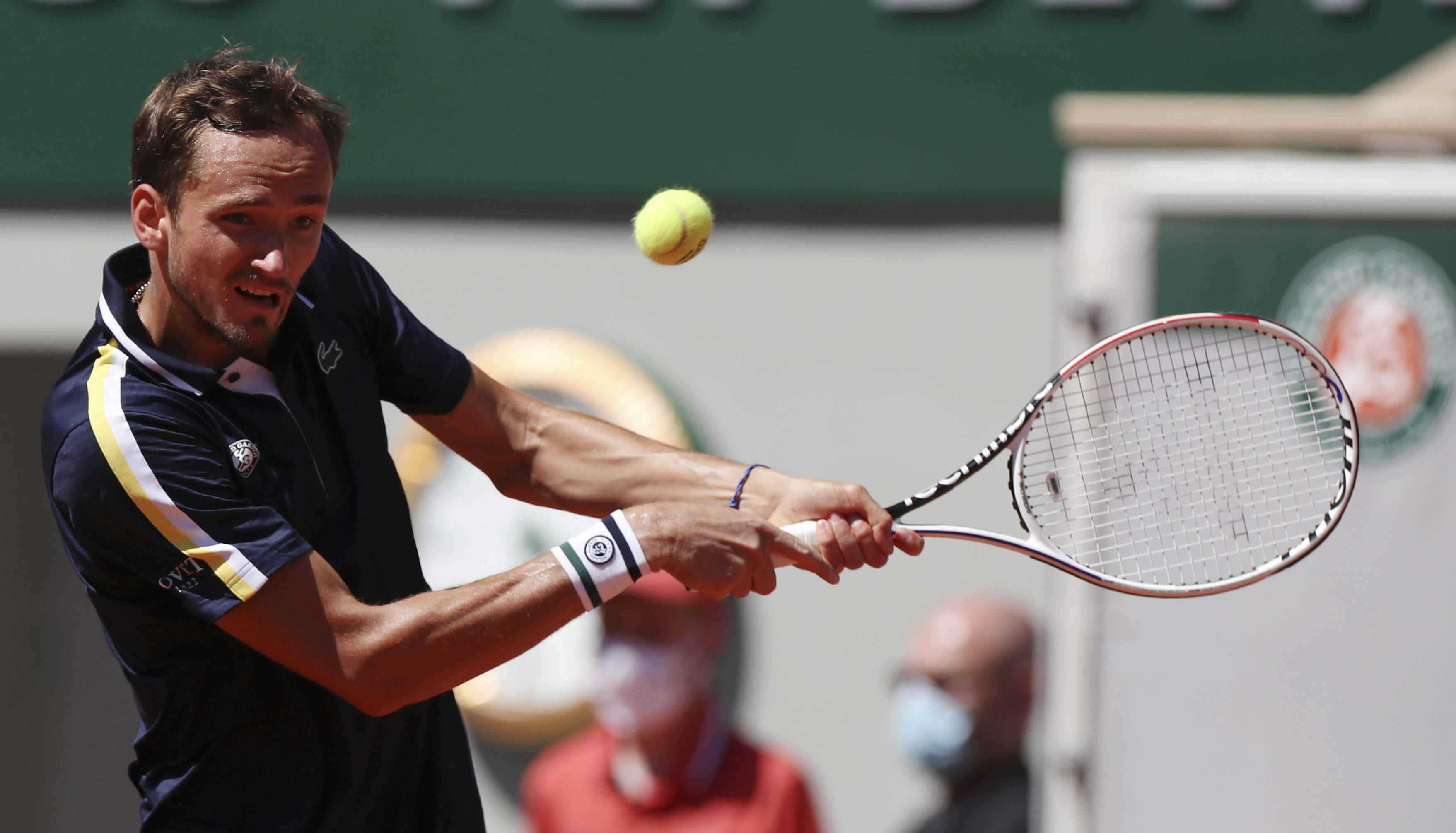 关于法国网球队力克欧洲网球队,梅德韦杰夫爆发神勇的信息 关于法国网球队力克欧洲网球队,梅德韦杰夫爆发神勇的信息