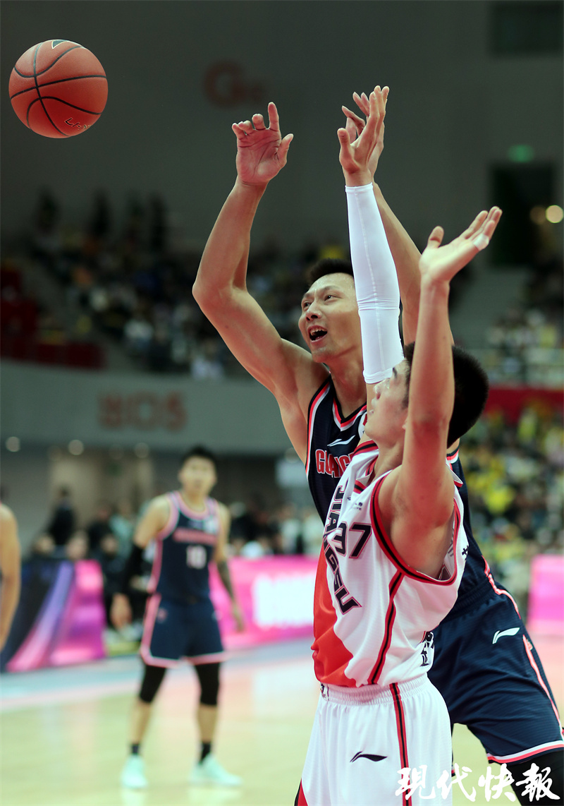 河北男篮主场告捷,提高士气 河北男篮主场告捷,提高士气