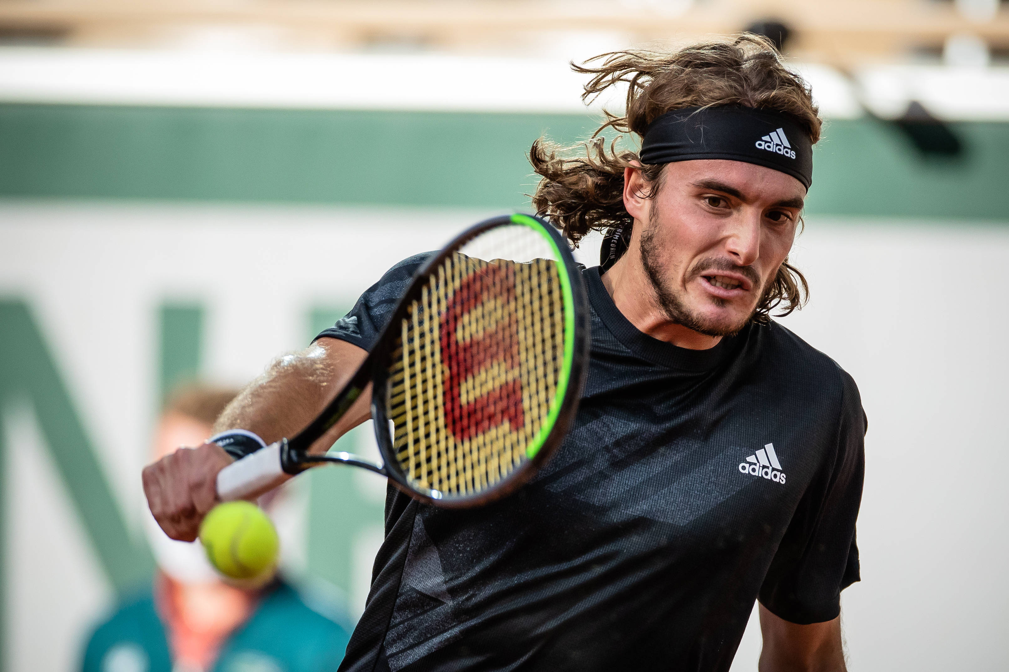 英国网球队完胜欧洲网球队,西西帕斯打破历史纪录的简单介绍 英国网球队完胜欧洲网球队,西西帕斯打破历史纪录的简单介绍