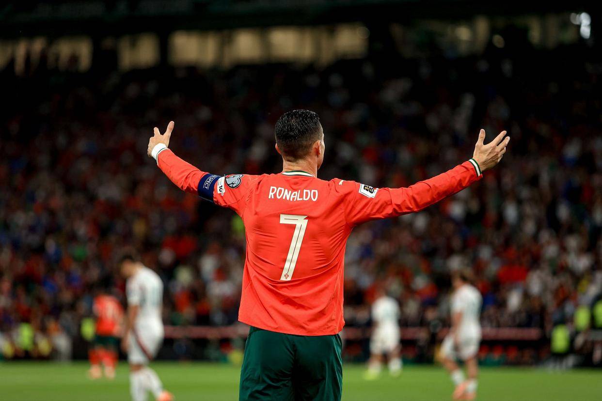 葡萄牙德国争胜争负,欧洲杯预选赛混战一触即发 葡萄牙德国争胜争负,欧洲杯预选赛混战一触即发