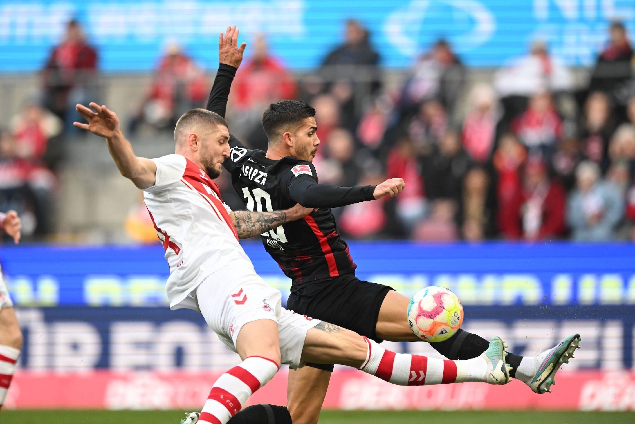 阿贾克斯客场战平尤文图斯,继续保持不败纪录的简单介绍 阿贾克斯客场战平尤文图斯,继续保持不败纪录的简单介绍
