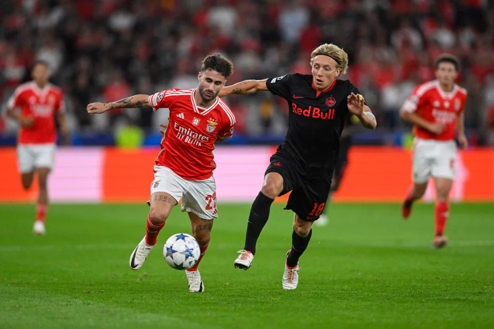 关于奥地利队客场大捷,小组第二的信息 关于奥地利队客场大捷,小组第二的信息