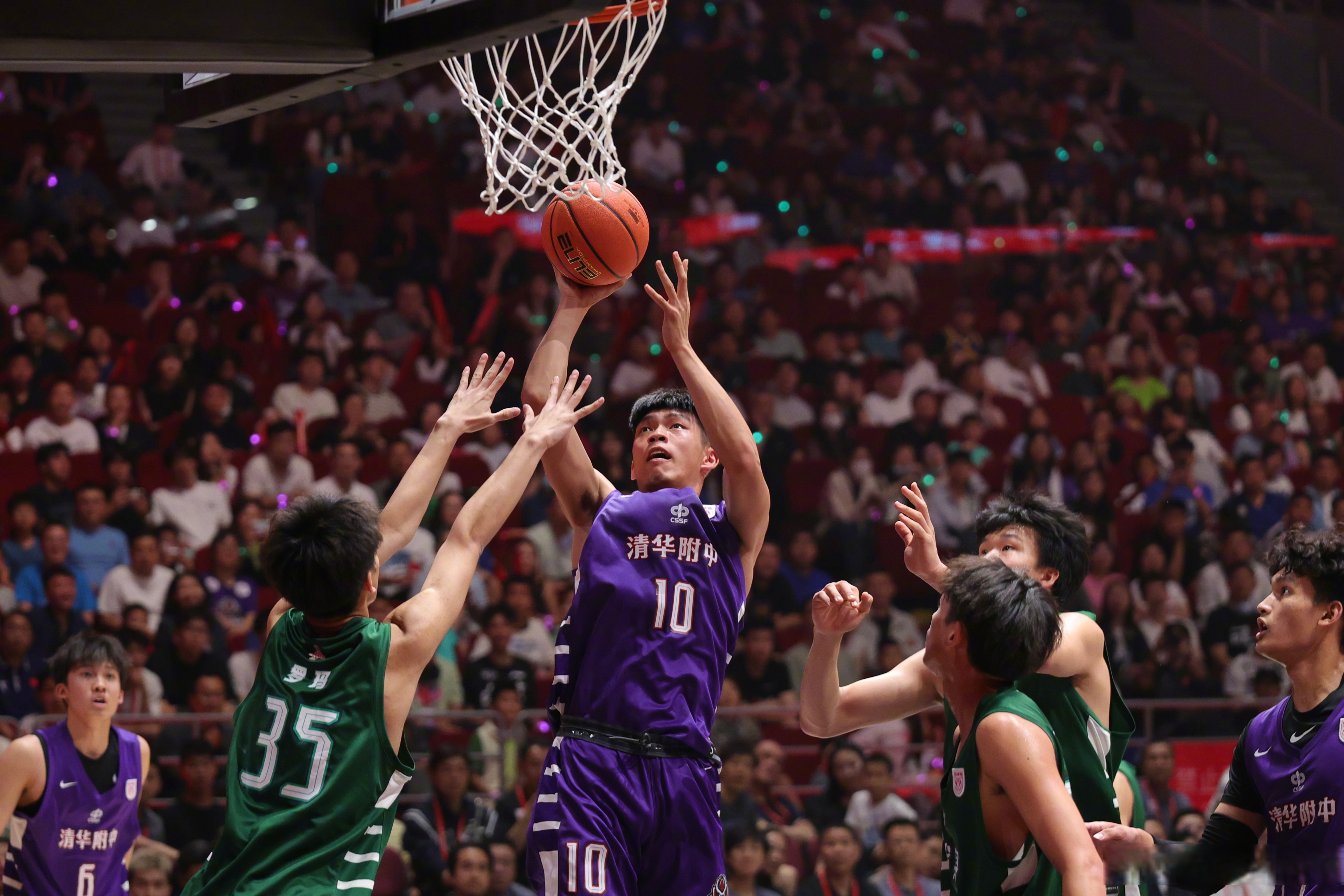 顶级球员实力强劲，比赛过程激动人心的简单介绍