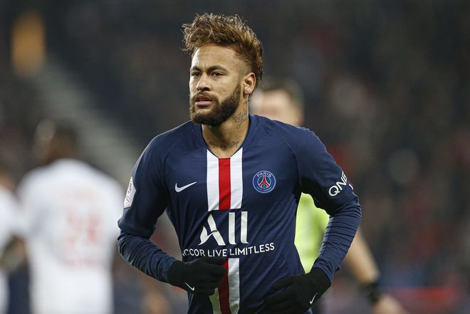 里昂队在关键时刻的表现让人印象深刻的简单介绍 里昂队在关键时刻的表现让人印象深刻的简单介绍