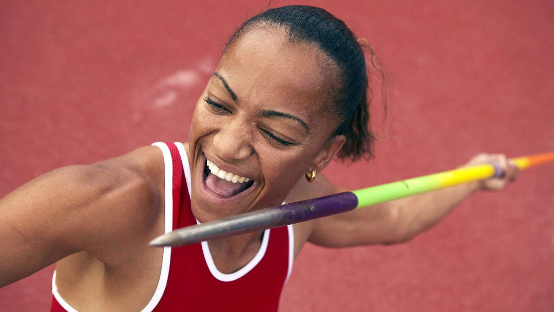非洲雄狮的逆袭，迪巴拉闪耀之夜，喀麦隆式奇迹如何让皇马俯首